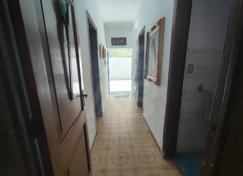 Se Vende Casa En El Rosal, De Estratégica Ubicación Habitable 5/5/5 Interesante Potencial Comercial Y Residencial Con Posibilidades De Ampliar