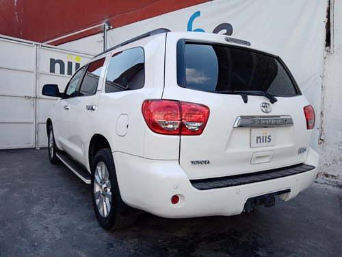 Imagen 4 de 15 de Toyota Sequoia 2010 5.7 Platinum At