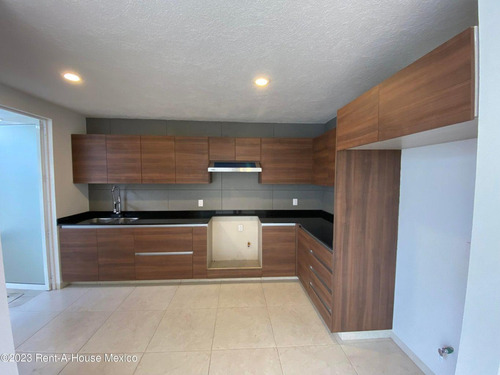 Casa En Venta En San Salvador Tizatlalli Metepec Gis 24-1102