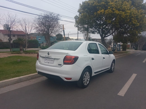 Imagen 14 de 15 de Renault Symbol Zen 1.6 2019