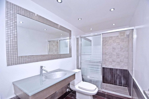 Imagen 20 de 27 de Vendo Cacicazgo Piso 7 Vista Al Mar Tres Hab Con Su Baño Dos