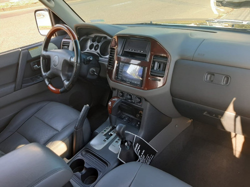 Imagem 9 de 25 de Mitsubischi Pajero Full 3.8 Automático 7 Lugares