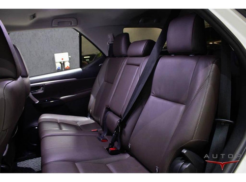 Imagem 10 de 15 de Toyota Hilux Srx 2.8 Turbo Diesel 4x4