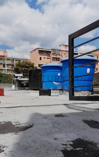 Venta De Fondo De Comercio + Mobiliario, En Los Teques