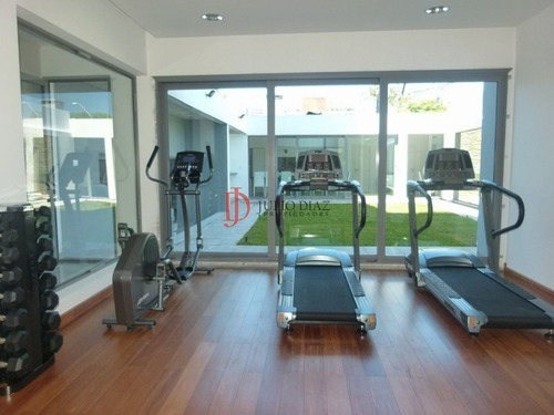 Imagen 24 de 27 de Piso Alto En Aidy Grill