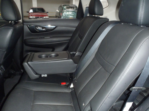 Nissan X-trail 2.5 Exclusive