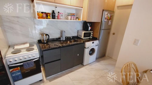 Venta De Departamento 2 Ambientes Con Balcón En Wilde