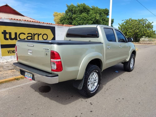 Imagen 5 de 14 de Toyota Hilux Kavak