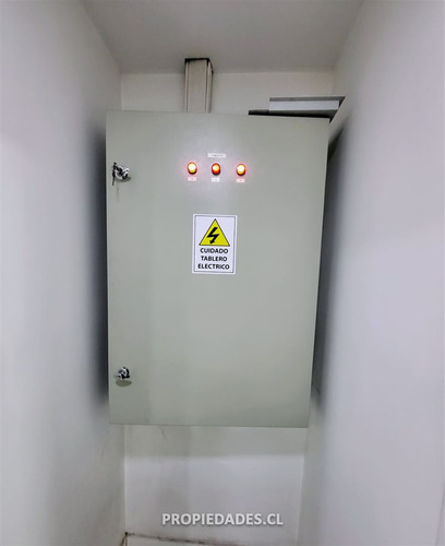 Local Comercial En Arriendo En Las Condes Pleno Isidora G.