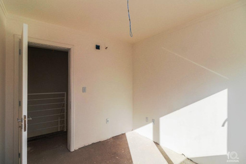 Sobrado Com 2 Dormitórios Sendo Um Suíte, Garagem Para 2 Carros À Venda, 123 M² Por R$ 430.000 - So0154