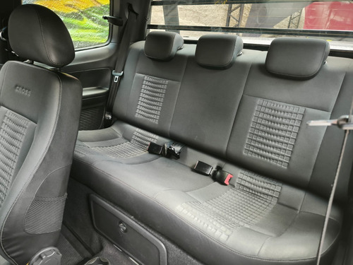 Volkswagen Saveiro 1.6 16v Cross Cab. Dupla Total Flex 2p