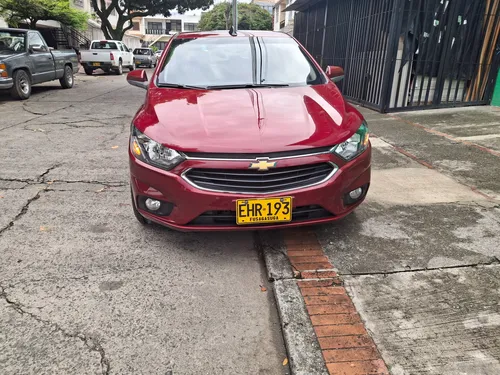 Chevrolet Onix Sedán Mecánico 2019
