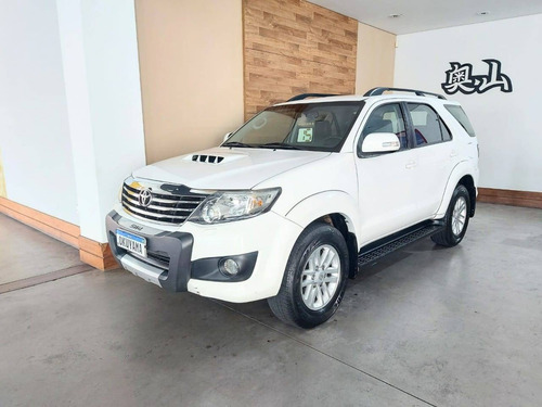 Toyota Hilux Sw4 3.0 Srv 4x4 7 Lugares 16v Turbo