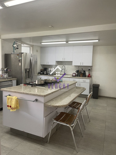San Ángel, Preciosa Casa En Renta Con Uso De Suelo Para Oficinas