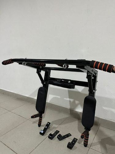 Barra De Dominadas 8 En 1: Gimnasio Multifuncional En Casa (Usado)