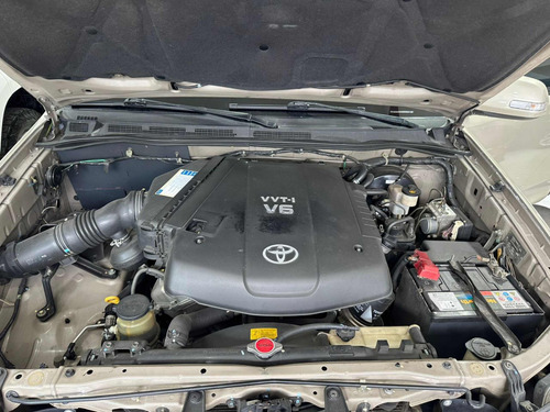 Imagen 13 de 13 de Toyota Fortuner Sr