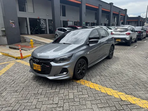 Chevrolet Onix 1.0T Rs Mt