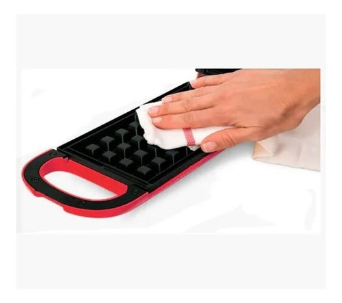 Imagen 3 de 4 de Waflera Atma Wa8110n Antiadherente Recetario 2 Wafles