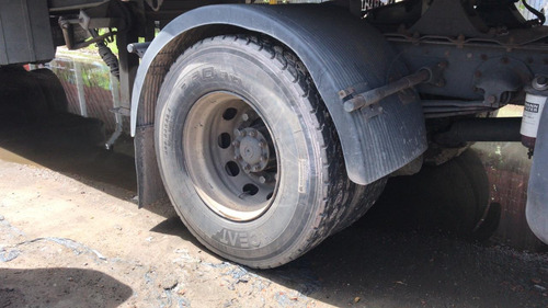 Imagem 8 de 13 de Volvo Vm