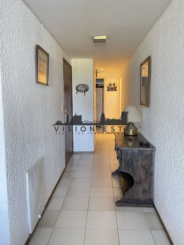 Apartamento En Venta En Manantiales, Primera Linea 3 Dormitorios