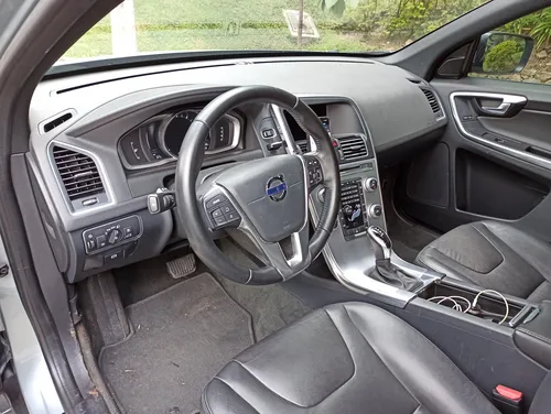 Volvo XC60 2.0 T5 Awd Summum