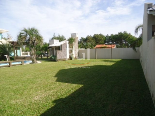 Casa Em Centro Com 4 Dormitórios - Mf21956