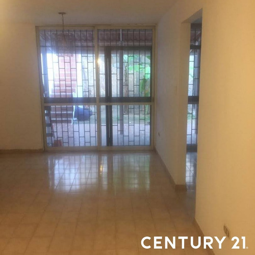 Imagen 5 de 13 de Casa, Conjunto Res. Villa Hermosa, Guatire. Fp