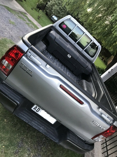 Toyota Hilux 2.4 Cs Dx 150cv 4x2 2019