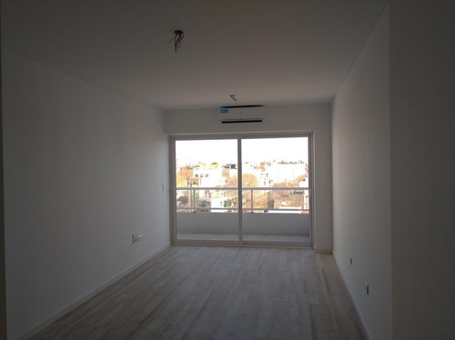 Departamento De 3 Ambientes En Nuevo Emprendimiento - Balcon - Cochera - Parque Chas