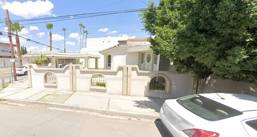 Casa En Venta, !! Bonita Casa De Remate Ya Adjudicada!!-c. Río Sena 408, Navarro, 27010 Torreón, Coah.