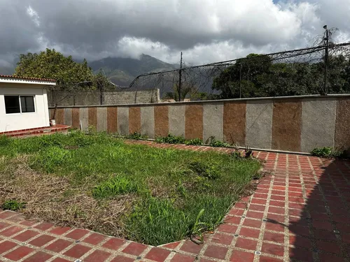 Casa En Venta En Parque Caiza