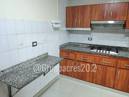 Imagen 3 de 10 de En Venta Apartamento En La Urbanizacion O.p.s. San Antonio De Los Altos. Edo. Miranda. Yc