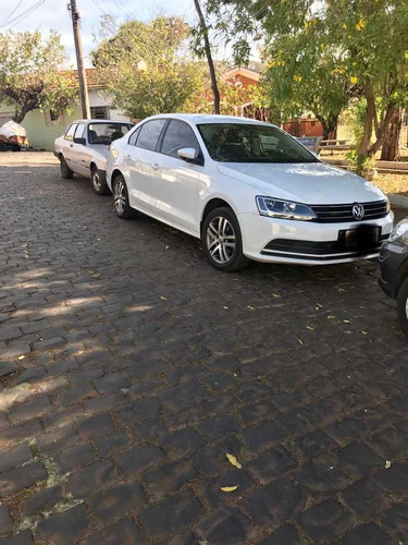 Volkswagen Jetta 2015 2.0 Comfortline Flex Aut 4p