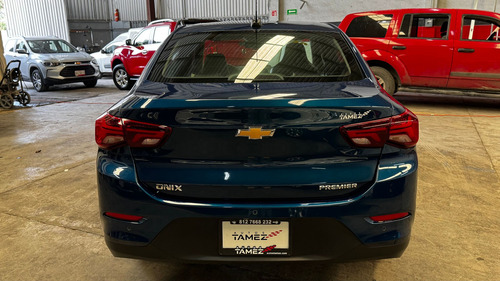 Chevrolet Onix 1.2 Premier At