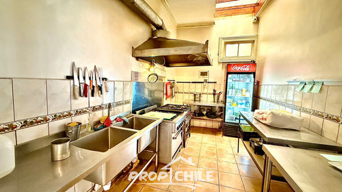 En Venta Hermosa Casona, Cerro Alegre. (87071)
