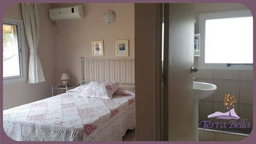 Imagen 19 de 27 de Cabaña Para 4 Con Costa Sobre El Lago, Pileta Climatizada, Quincho!!