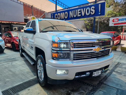 Chevrolet Cheyenne 5.3 2500 Doble Cab High Country 4x4 Mt