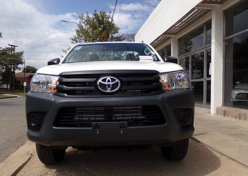 Imagen 5 de 8 de Toyota Hilux C/simple Tdi Dx 4x4 0km My23 Disponible