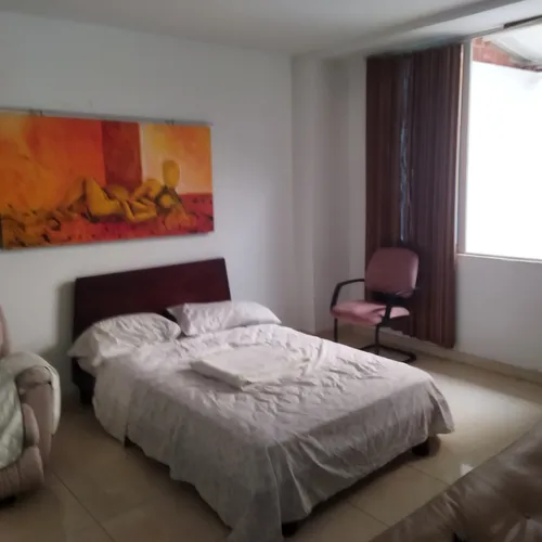 Casa Grande Y Moderna