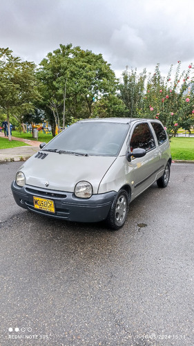 Renault Twingo access