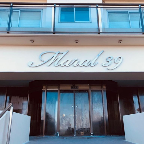 Varese! Edificio Maral 39! Dpto 2 Amb. Reciclado Y Equipado!