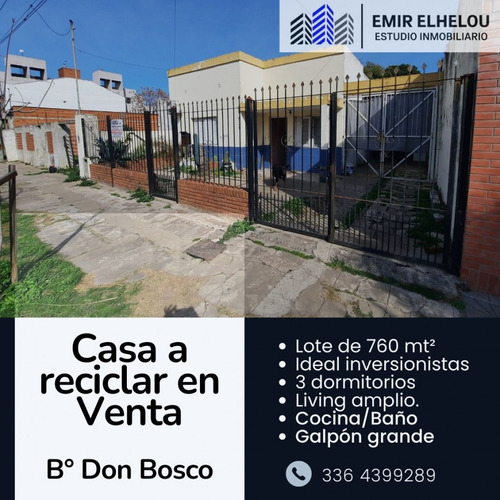 Casa De 3 Dorm. A Reciclar En Bolivar 535 - Amplio Lote