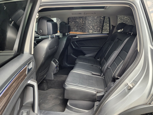 Volkswagen Tiguan 2.0 R-line