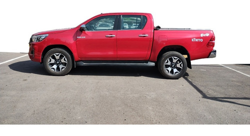 Imagen 5 de 12 de Toyota Hilux 4x4 Dc Srx 2.8 Tdi 6 At