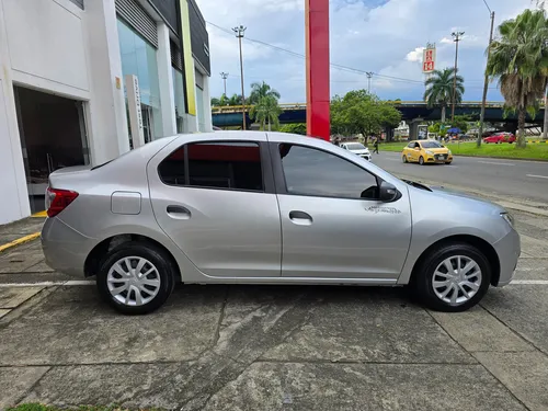 Renault Logan 1.6 Life