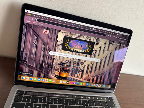 Apple Macbook Pro 13, 2020 Chip M1 256 Gb De Ssd 8 Gb De Ram Gris Espacial (Usado)