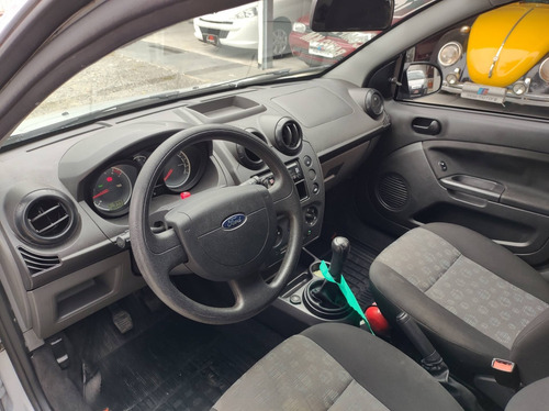 Imagem 11 de 12 de Ford Fiesta 1.6 Rocam Hatch 8v Flex 4p Manual