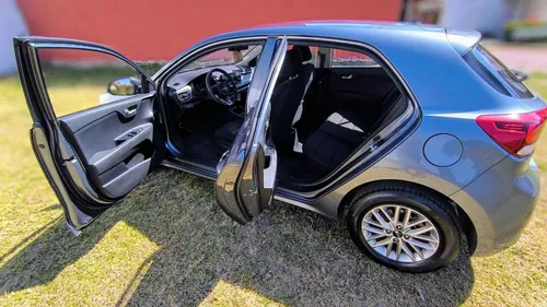 Kia Rio 1.6 Lx Hatchback Mt