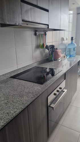 Departamento 2 Dormitorios, 2 Baños, Excelente Ubicación