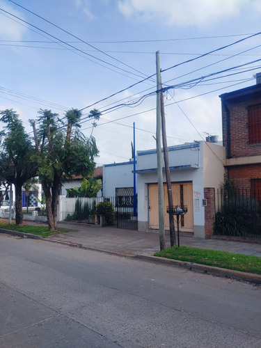 Casa En General Rodríguez Centro